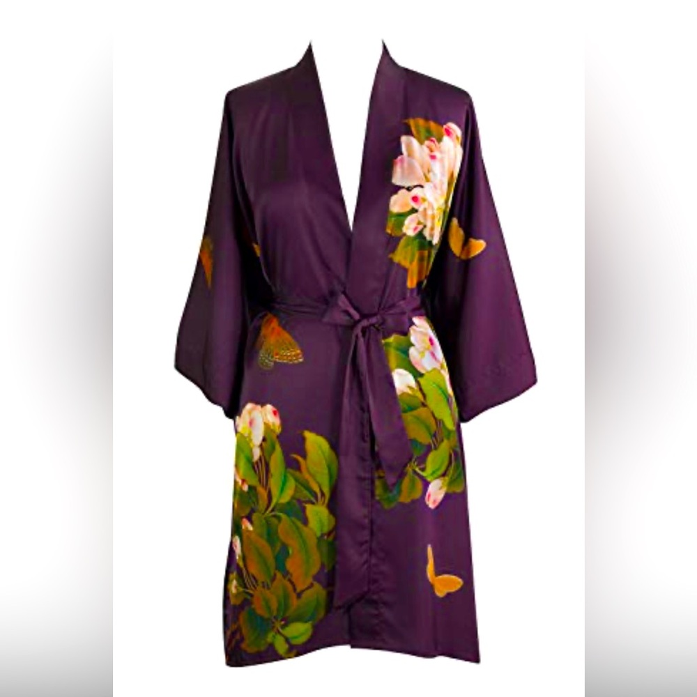 Kim + Ono Elegant Purple Floral Kimono Robe